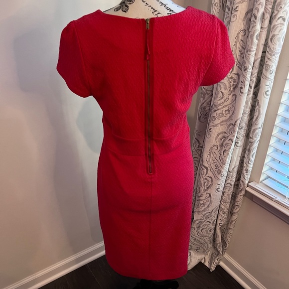 Maeve Red Tulip Hem Knit Dress Size Medium with Exposed Back Zip Up Size Med - Picture 4 of 13